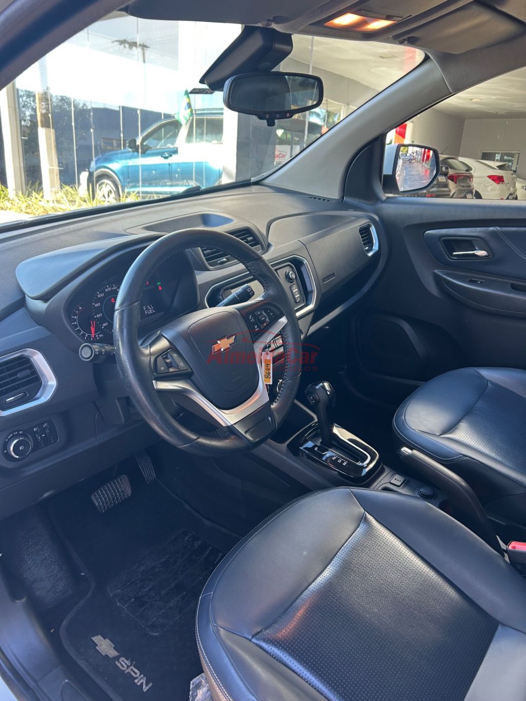 Chevrolet SPIN 2023 — foto 3